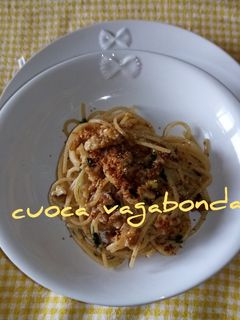 A picture of Spaghetti with Garlic, Oil, Walnuts, and Lemon-Flavored Toasted Breadcrumbs.