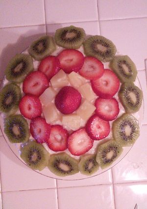 A picture of Lemon coconut frosting.