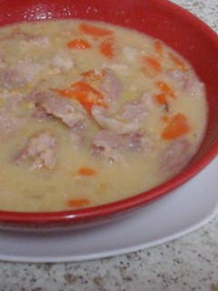 A picture of My Chunky Bacon Pea Soup. 'yummy'.