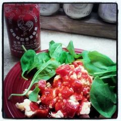 A picture of Spicy pepper scrambled eggs.