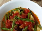 A picture of canned green beans