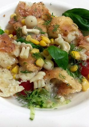 A picture of Ciabatta Mushroom Salad.