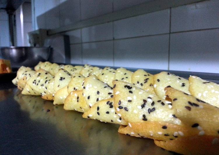 Simple Way to Prepare Award-winning Crunchy Savoury Cornettes