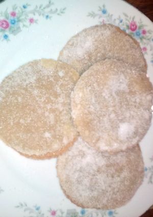 A picture of Gooey peanut butter cookies ( Only 3 ingredients).