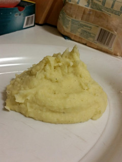 A picture of creamy mashed potato.