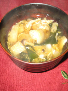 A picture of A filling Miso Soup with Cabbage, Shimeji, and Eggs.