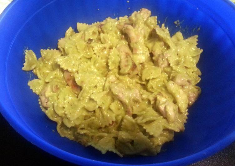 Recipe of Homemade Creamy Pesto Chicken & Bow Ties