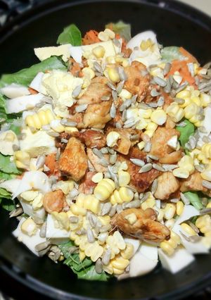 Una foto de Ensalada Fácil, rica y Sana