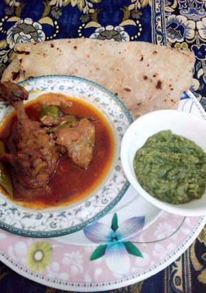 A picture of Achari chicken.