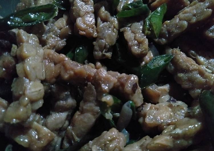 Oseng Tempe Cabe Hijau