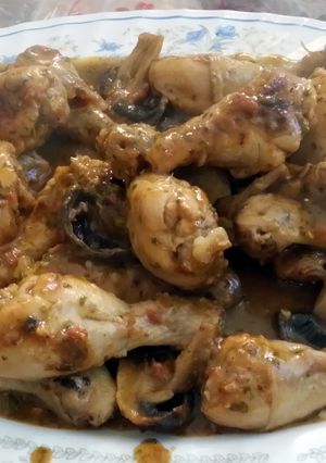 A picture of chicken drumsticks with herps.