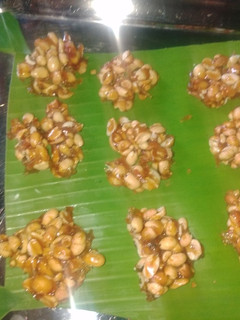 சத்தான சுவையான கடலை மிட்டாய் (Kadalai mittai recipe in tamil) செய்முறை முக்கிய புகைப்படம்