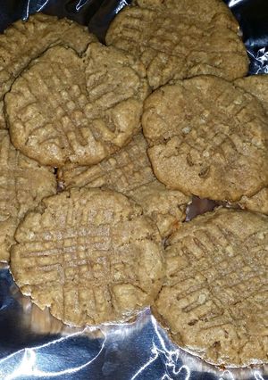 A picture of Amazing 4 step PB Cookies 😋.