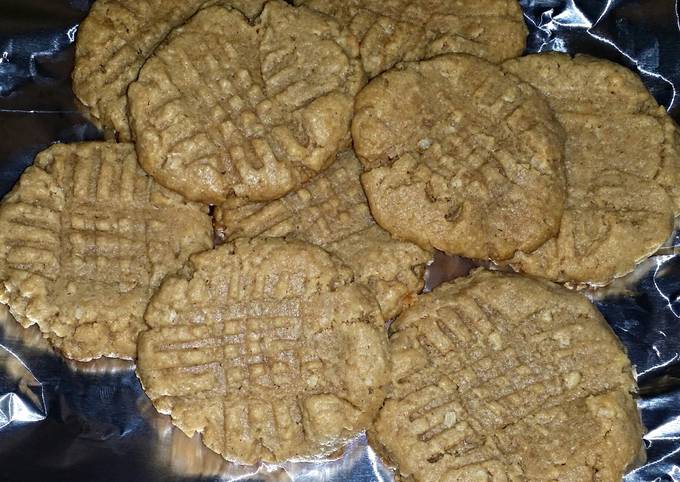 Recipe of Award-winning Amazing 4 step PB Cookies 😋