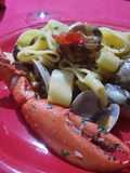 Calamarata vongole veraci, canocchie e astice