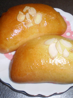 A picture of My Family's Jam Buns.