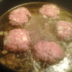A picture of Too cold to bbq honey garlic porc bergers.