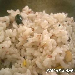 A picture of How To Defrost Frozen Rice So It's Plump and Delicious.