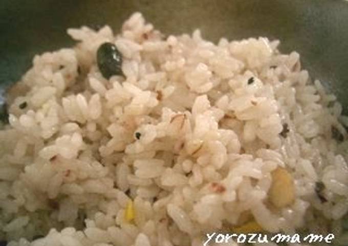 How To Defrost Frozen Rice So It's Plump and Delicious