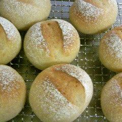A picture of Homemade Bread with Earl Grey Tea Yeast.