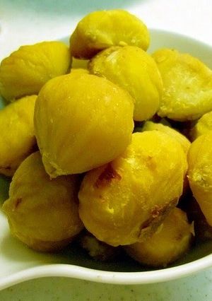 A picture of Peeling Chestnuts Using a Pressure Cooker.