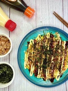 รูปของ พิซซ่าญี่ปุ่น (Okonomiyaki) 🥓