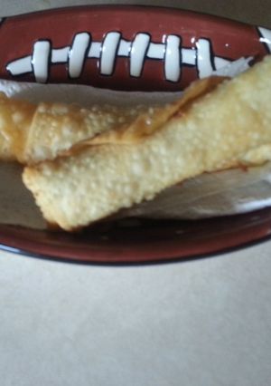 A picture of Crispy Cheesy Cheese Pizza Rolls.
