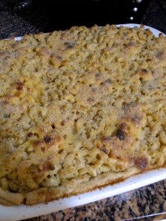 A picture of Baked mac and cheese pie.