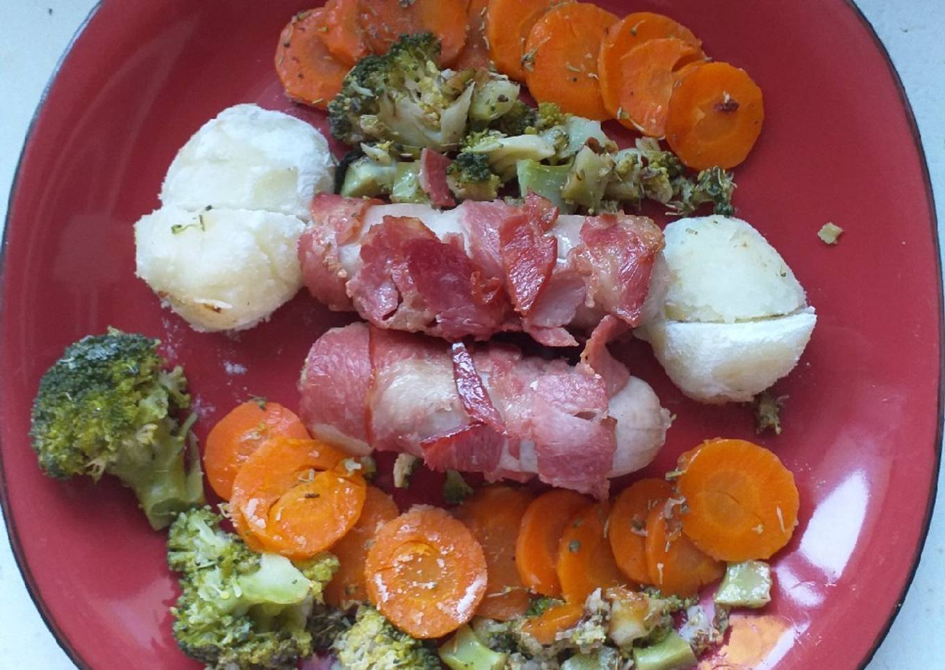 'Pigs-in-blankets' roast