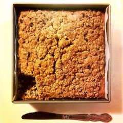 A picture of Moist Crumble Cake without Butter or Dairy.
