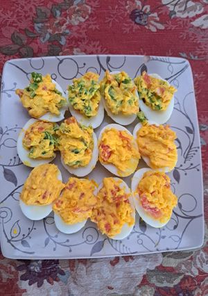 Una foto de Huevos rellenos