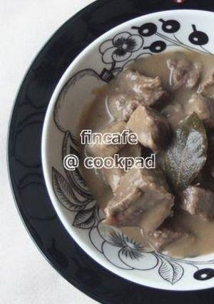 A picture of Finnish Style Beef Stroganoff (Lihakastike).