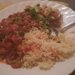 Beans in coconut sauce aka maharagwe ya nazi A picture of Beans in coconut sauce aka maharagwe ya nazi.