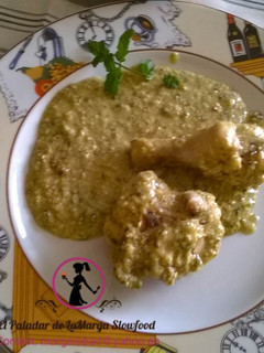 Una foto de Pollo Almendrado