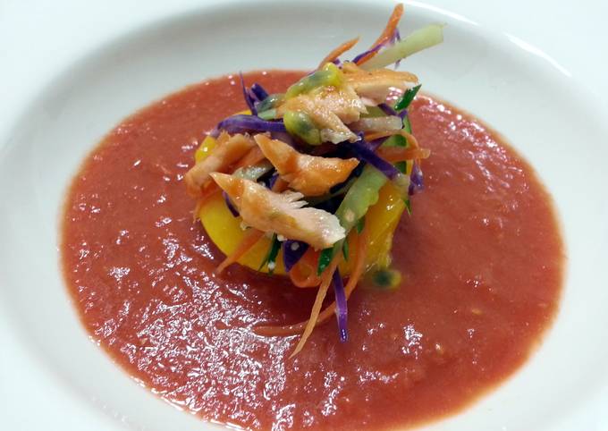 How to Make Delicious Gazpacho With Peach And Salmon Salad