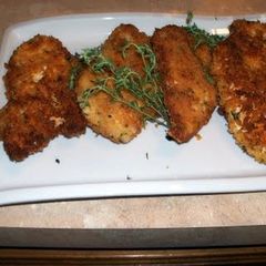 A picture of Crispy panko herb chicken cutlets.