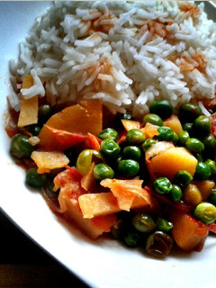 A picture of Soy sauce peas and potatoes.