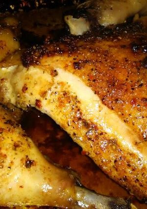 A picture of Garlic blend herb roasted chicken.