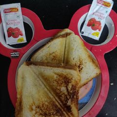 A picture of Bread sandwich.