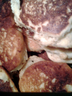 A picture of fried cornbread.
