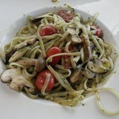 A picture of Vegetarian Pesto Pasta.