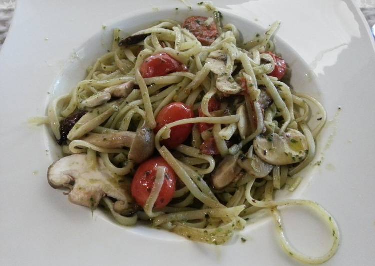 Recipe of Homemade Vegetarian Pesto Pasta