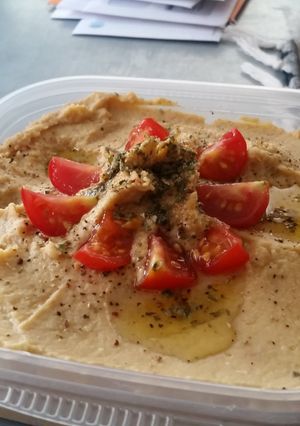 A picture of Tahini Free Hummus.