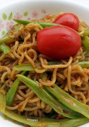 A picture of Ramen With Green Bean.