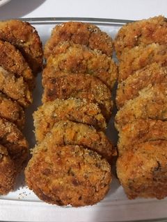 Gombás, sajtos kölesfasírt 😊 recept fotója