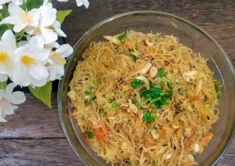 Bihun goreng