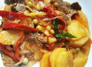 Una foto de Bifes a la criolla