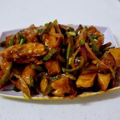A picture of Chilli potatoes.