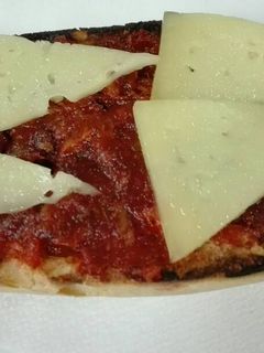 Una foto de 39. Sobrasada con queso y miel