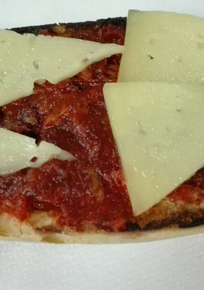 Una foto de 39. Sobrasada con queso y miel
